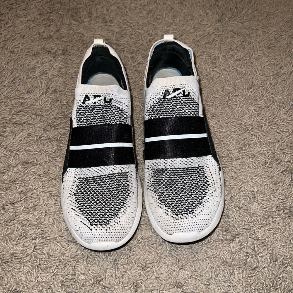 APL Shoes